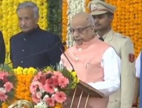 मप्र के 28वें राज्यपाल बने लालजी टंडन, HC के चीफ जस्टिस ने दिलाई शपथ मप्र के 28वें राज्यपाल बने लालजी टंडन, HC के चीफ जस्टिस ने दिलाई शपथ