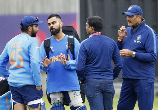 What has stopped after the news of controversy is the habit of good post of Indian players?