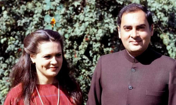 राजीव गांधी की 75वीं जयंती, पीएम, सोनिया समेत दिग्गजों ने दी श्रद्धांजलि राजीव गांधी की 75वीं जयंती, पीएम, सोनिया समेत दिग्गजों ने दी श्रद्धांजलि