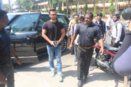 क्वाथा के लिए आर्मी ऑफिसर बनने की ट्रेनिंग ले रहे आयुष शर्मा