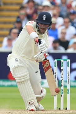 बर्मिघम टेस्ट : बर्न्‍स का पहला शतक, इंग्लैंड मजबूत
