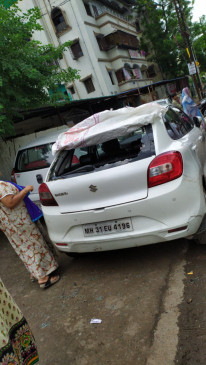 Terror of the kanch todwa gang, four cars of glass break