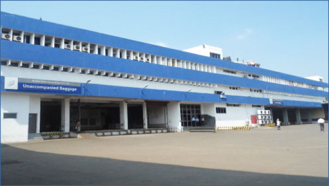 Custom officer posted in Mumbai Air cargo arrested taking bribe
