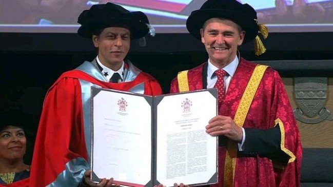 सामाजिक कार्यों के चलते शाहरुख खान पांचवी बार डॉक्टरेट की उपाधि से सम्मानित