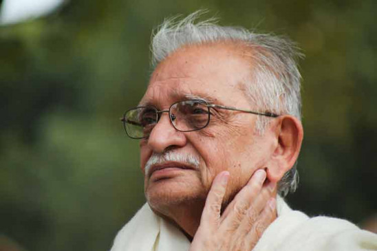 Gulzar Birthday: राइटर बनने से पहले करते थे मैकेनिक का काम, 44 साल से रह रहे अकेले Gulzar Birthday: राइटर बनने से पहले करते थे मैकेनिक का काम, 44 साल से रह रहे अकेले