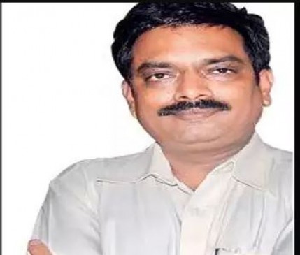 Mumbai terrorist attack police officer sanjay govilkar suspended who caught ajmal kasab alive Mumbai terrorist attack police officer sanjay govilkar suspended who caught ajmal kasab alive