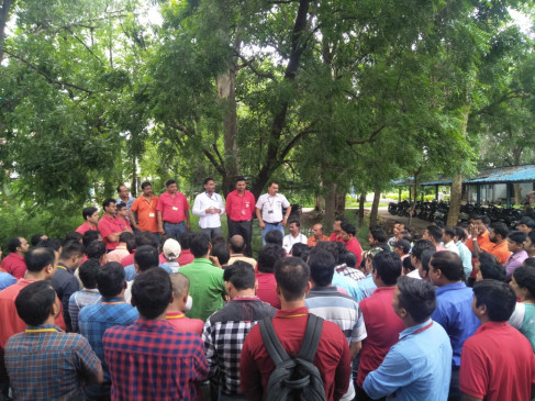Nationwide oppose on privatization of defense factories, strike for 30 days