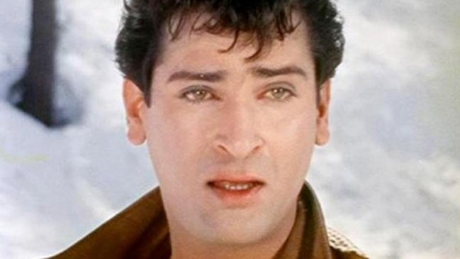 शम्मी कपूर की शादी का किस्सा है बहुत मजेदार, इस वजह से छोड़ना पड़ा था कॉलेज शम्मी कपूर की शादी का किस्सा है बहुत मजेदार, इस वजह से छोड़ना पड़ा था कॉलेज