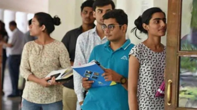 Students in trouble with the right float to colleges