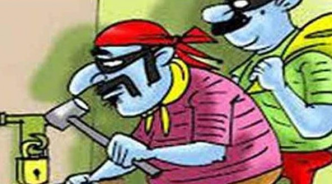 Thieves stolen jewelry from branch manager house