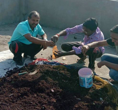 Daily wastage transformed into manure and its help environment
