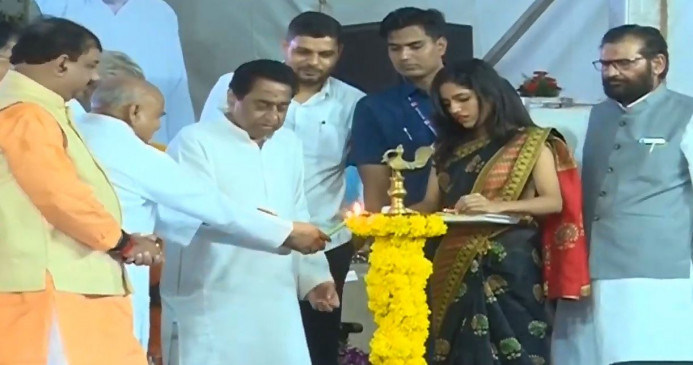 CM कमलनाथ ने किया भोपाल मेट्रो का शिलान्यास, भोज मेट्रो होगा नाम CM कमलनाथ ने किया भोपाल मेट्रो का शिलान्यास, भोज मेट्रो होगा नाम