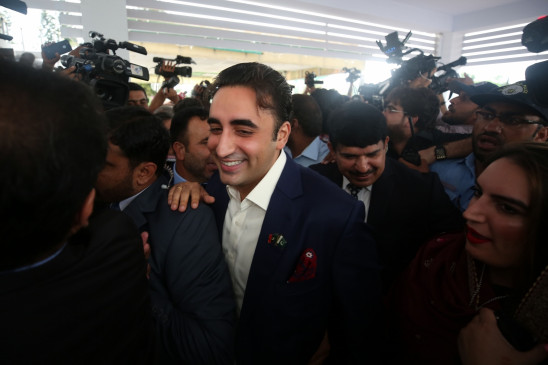 Creating atmosphere for Imran through selected media: Bilawal Creating atmosphere for Imran through selected media: Bilawal