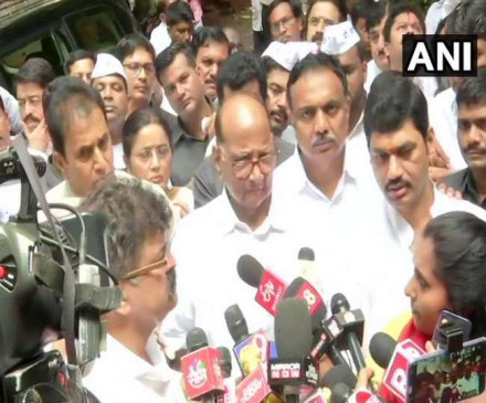 Money Laundering Case: कमिश्नर की अपील के बाद पवार बोले- नहीं जाऊंगा ED के दफ्तर Money Laundering Case: कमिश्नर की अपील के बाद पवार बोले- नहीं जाऊंगा ED के दफ्तर