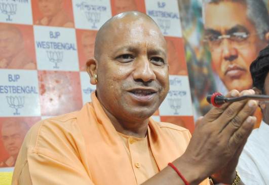 In Umbha, the Chief Minister allotted lease of 852 bigha land to 281 landless families