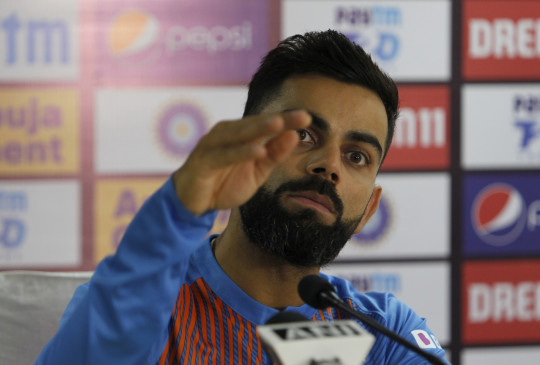Kohli honored Daljit Singh before Mohali T20