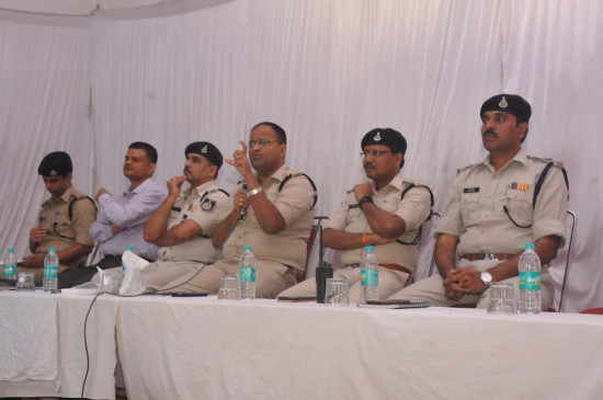Navratri: Temporary police post will be made at disputed and sensitive sites