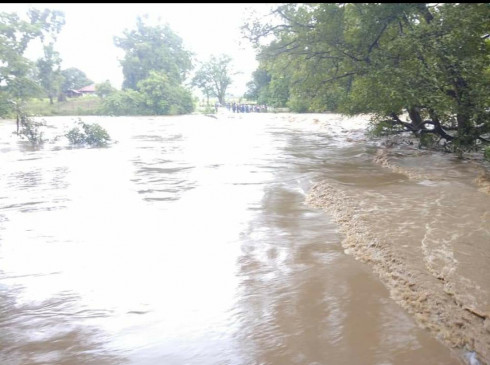 One person missing in two falls in canal near Khamaria