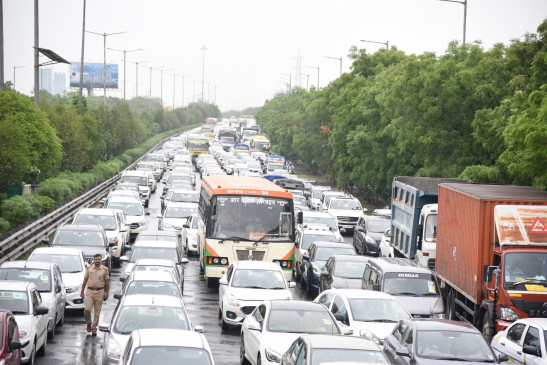 Only old rates of fine applicable for traffic rules violation in UP: Minister