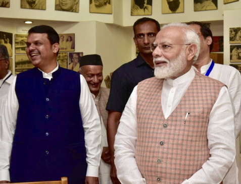 मुंबई को मेट्रो की सौगात, PM मोदी बोले- इंफ्रास्ट्रक्चर पर खर्च होंगे 100 लाख करोड़
