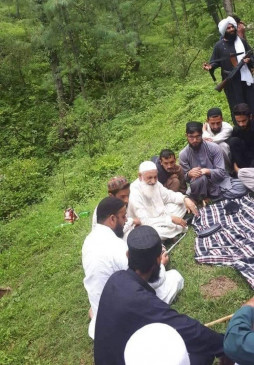 कश्मीर को दहलाने की साजिश रच रहा पाक, POK में आतंकियों की ट्रेनिंग कश्मीर को दहलाने की साजिश रच रहा पाक, POK में आतंकियों की ट्रेनिंग