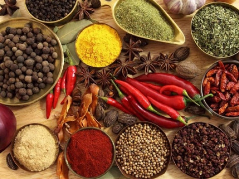 वीडियो रेसिपी : इस तरह से घर पर बनाएं गरम मसाला