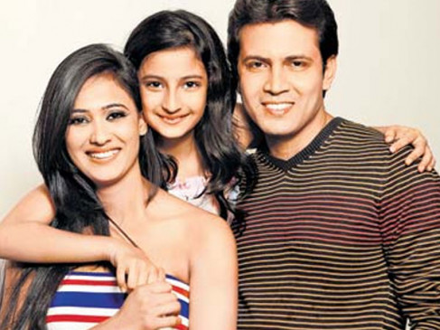 Shweta Tiwari Birthday: 18 साल की उम्र में की थी शादी, इस शो से मिली थी पहचान Shweta Tiwari Birthday: 18 साल की उम्र में की थी शादी, इस शो से मिली थी पहचान