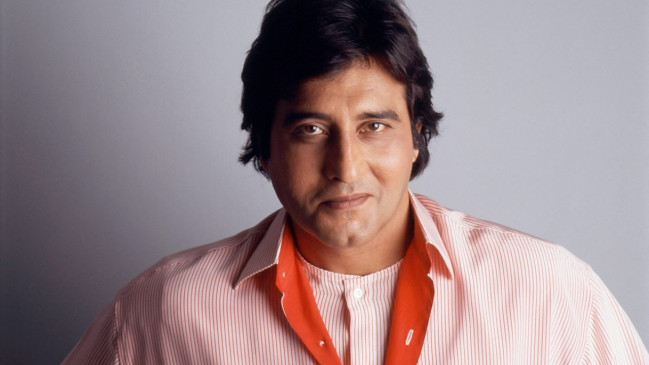 B'day: सब कुछ होने के बाद भी संतुष्ट नहीं थे विनोद खन्ना, स्टारडम छोड़ बनें सन्यासी B'day: सब कुछ होने के बाद भी संतुष्ट नहीं थे विनोद खन्ना, स्टारडम छोड़ बनें सन्यासी