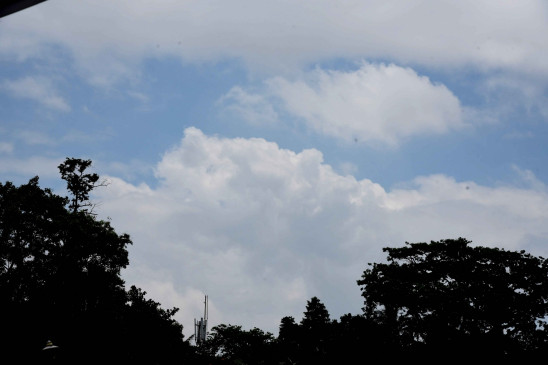  बिहार में छाए बादल, बूंदाबांदी के आसार 