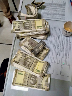 दिल्ली:मेट्रो स्टेशन पर मिला लावारिस बैग, 500 रुपये के लाखों जाली नोट बरामद