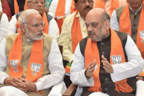 हरियाणा-महाराष्ट्र: थम गया चुनावी शोर, दिल जीतने के लिए दलों ने झोंकी ताकत हरियाणा-महाराष्ट्र: थम गया चुनावी शोर, दिल जीतने के लिए दलों ने झोंकी ताकत