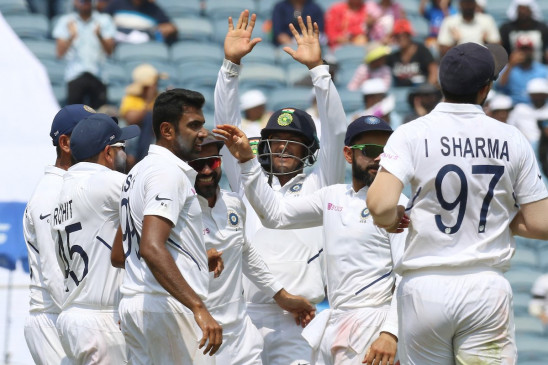 घर में लगातार 11 टेस्ट सीरीज जीतने वाला पहला देश बना भारत, अफ्रीका को पारी और 137 रन से हराया
