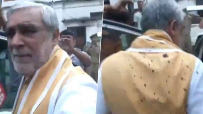 केंद्रीय अश्विनी चौबे पर युवक ने फेंकी स्याही, पटना में जलजमाव से था नाराज केंद्रीय अश्विनी चौबे पर युवक ने फेंकी स्याही, पटना में जलजमाव से था नाराज