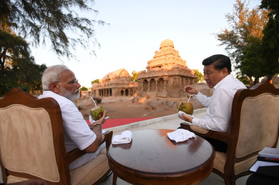जिनपिंग का भारत दौरा, पीएम मोदी के साथ किया डिनर, व्यापार से लेकर आतंकवाद पर चर्चा जिनपिंग का भारत दौरा, पीएम मोदी के साथ किया डिनर, व्यापार से लेकर आतंकवाद पर चर्चा