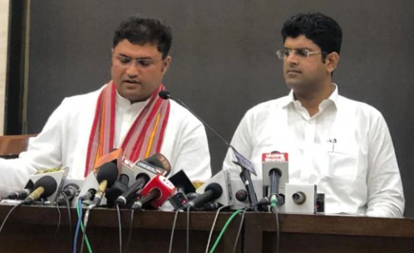 अशोक तंवर ने जजपा को दिया समर्थन, कहा- अब टूटेगा कांग्रेस का गुरूर अशोक तंवर ने जजपा को दिया समर्थन, कहा- अब टूटेगा कांग्रेस का गुरूर
