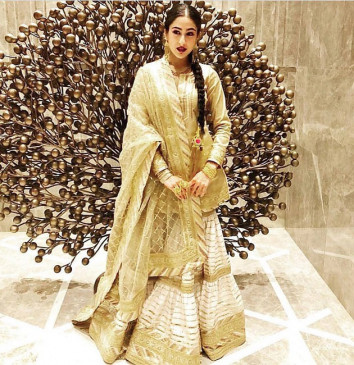 लहंगा और साड़ी नहीं करवाचौथ पर इस बार ट्राय करें शरारा लहंगा और साड़ी नहीं करवाचौथ पर इस बार ट्राय करें शरारा