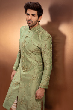 Kartik Aryan B'day: इनकी क्यूटनेस पर मरती है नवाब की बेटी, बिना गॉड फादर के बनाई इंडस्ट्री में जगह Kartik Aryan B'day: इनकी क्यूटनेस पर मरती है नवाब की बेटी, बिना गॉड फादर के बनाई इंडस्ट्री में जगह