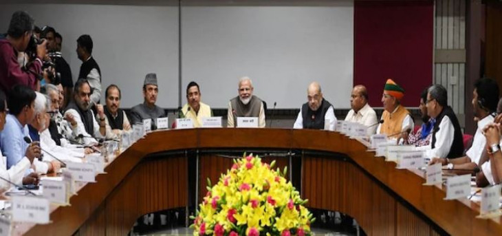 सर्वदलीय बैठक में विपक्ष की मांग, फारूक अब्दुल्ला को दें संसद सत्र में भाग लेने की अनुमति
