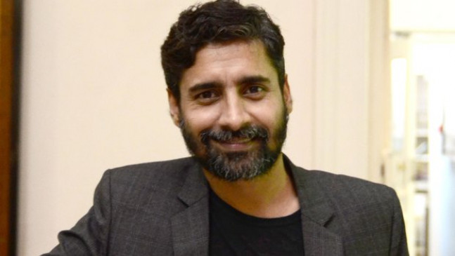 प्रकाश झा के वेब शो में शामिल बॉबी, चंदन रॉय सान्याल