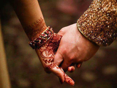 अब शादी में कपल्स करें इस तरह के वादे, बदलते समय के हिसाब से हैं जरूरी अब शादी में कपल्स करें इस तरह के वादे, बदलते समय के हिसाब से हैं जरूरी