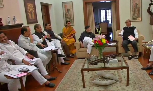 महाराष्ट्र: कांग्रेस-एनसीपी के बीच बनी सहमति, आज होगी शिवसेना के साथ बैठक