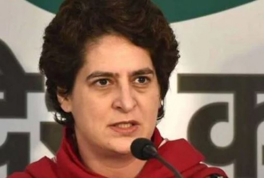 महाराष्ट्र की सियासत पर प्रियंका का निशाना, कहा- BJP कर्नाटक का खेल दोहरा रही है