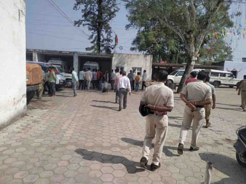 Uproar by family members on the death of the patient, doctors beat up fiercely