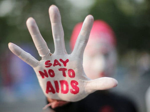 World Aids Day: जानें इस बीमारी से जुड़ी जरुरी बातें, यह है इस बार की थीम World Aids Day: जानें इस बीमारी से जुड़ी जरुरी बातें, यह है इस बार की थीम