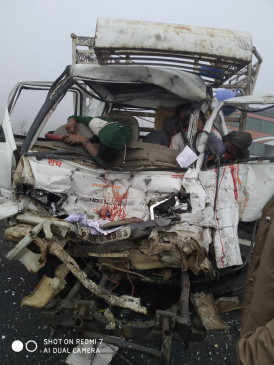 Bus - collision in pickup, four killed - pickup cut out from gas cutter and dead bodies
