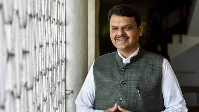 बीजेपी सांसद के विवादित दावे पर फडणवीस की सफाई-  नहीं लिया केन्द्र को 40 हजार करोड़ लौटाने का निर्णय बीजेपी सांसद के विवादित दावे पर फडणवीस की सफाई-  नहीं लिया केन्द्र को 40 हजार करोड़ लौटाने का निर्णय