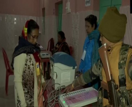 झारखंड विधानसभा चुनाव : अंतिम चरण में 71 फीसदी मतदान झारखंड विधानसभा चुनाव : अंतिम चरण में 71 फीसदी मतदान