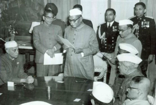 जन्मदिन विशेष : डॉ. राजेंद्र प्रसाद की आंसर शीट देखकर जाने क्या लिखा था परीक्षक ने जन्मदिन विशेष : डॉ. राजेंद्र प्रसाद की आंसर शीट देखकर जाने क्या लिखा था परीक्षक ने