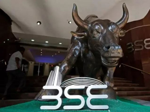 रिकॉर्ड ऊंचाई पर बंद हुए बाजार, सेंसेक्स 41600 के पार, यस बैंक में 6.74% की तेजी