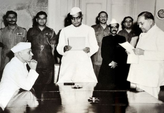 जन्मदिन विशेष : डॉ. राजेंद्र प्रसाद की आंसर शीट देखकर जाने क्या लिखा था परीक्षक ने जन्मदिन विशेष : डॉ. राजेंद्र प्रसाद की आंसर शीट देखकर जाने क्या लिखा था परीक्षक ने